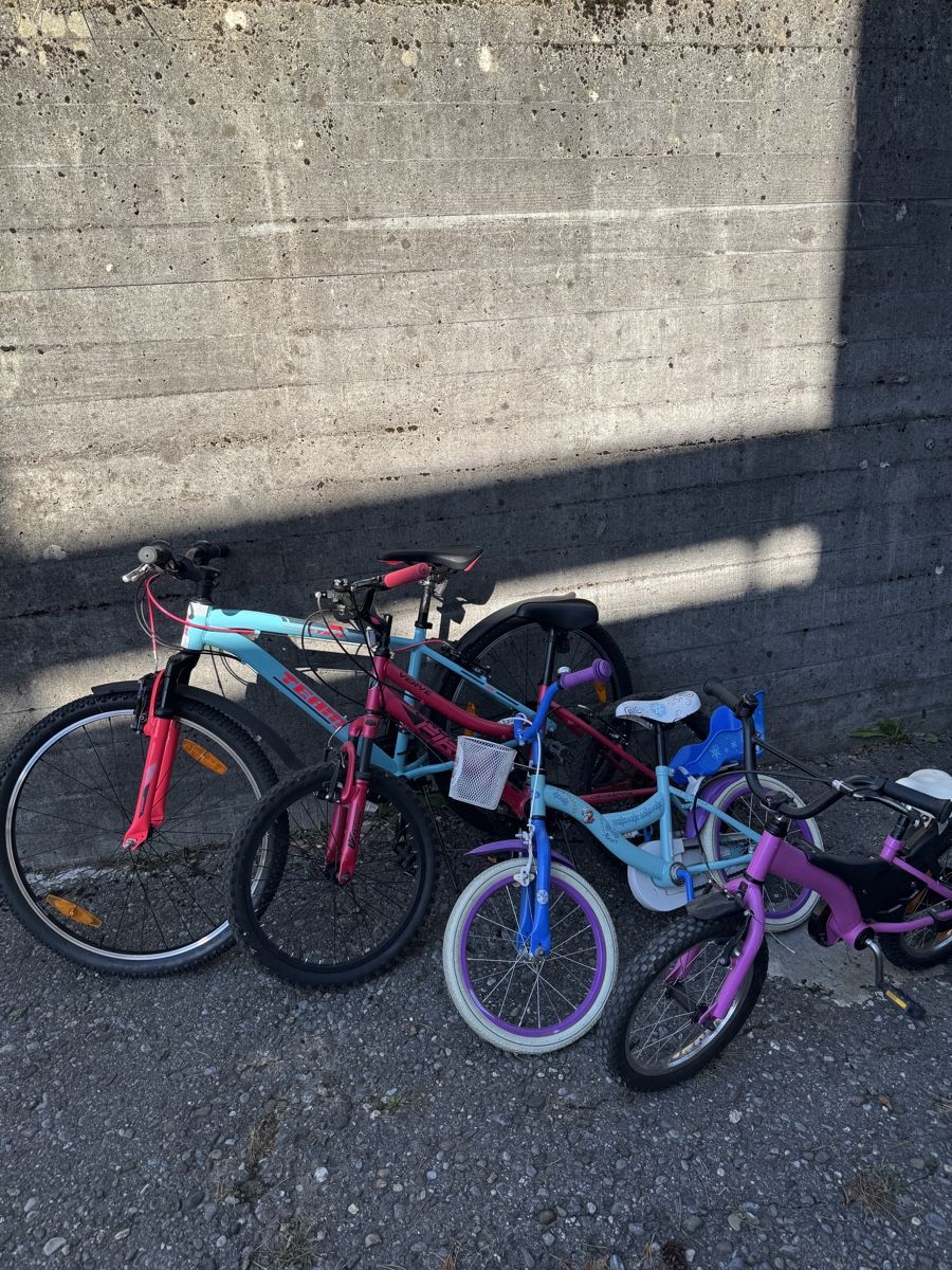 Velos: 4 x Kinderfahrräder  – Neu (gemäss Beschreibung) aus Oberägeri von MW.1986 1