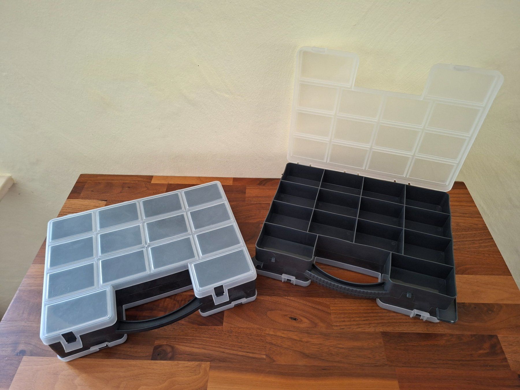Altro in Decorazioni & Accessori: 2 Stk. Duo / Doppelseitiger Sortimentskasten Schraubenkasten – Usato da Boniswil venduto da Totomat-Lady2