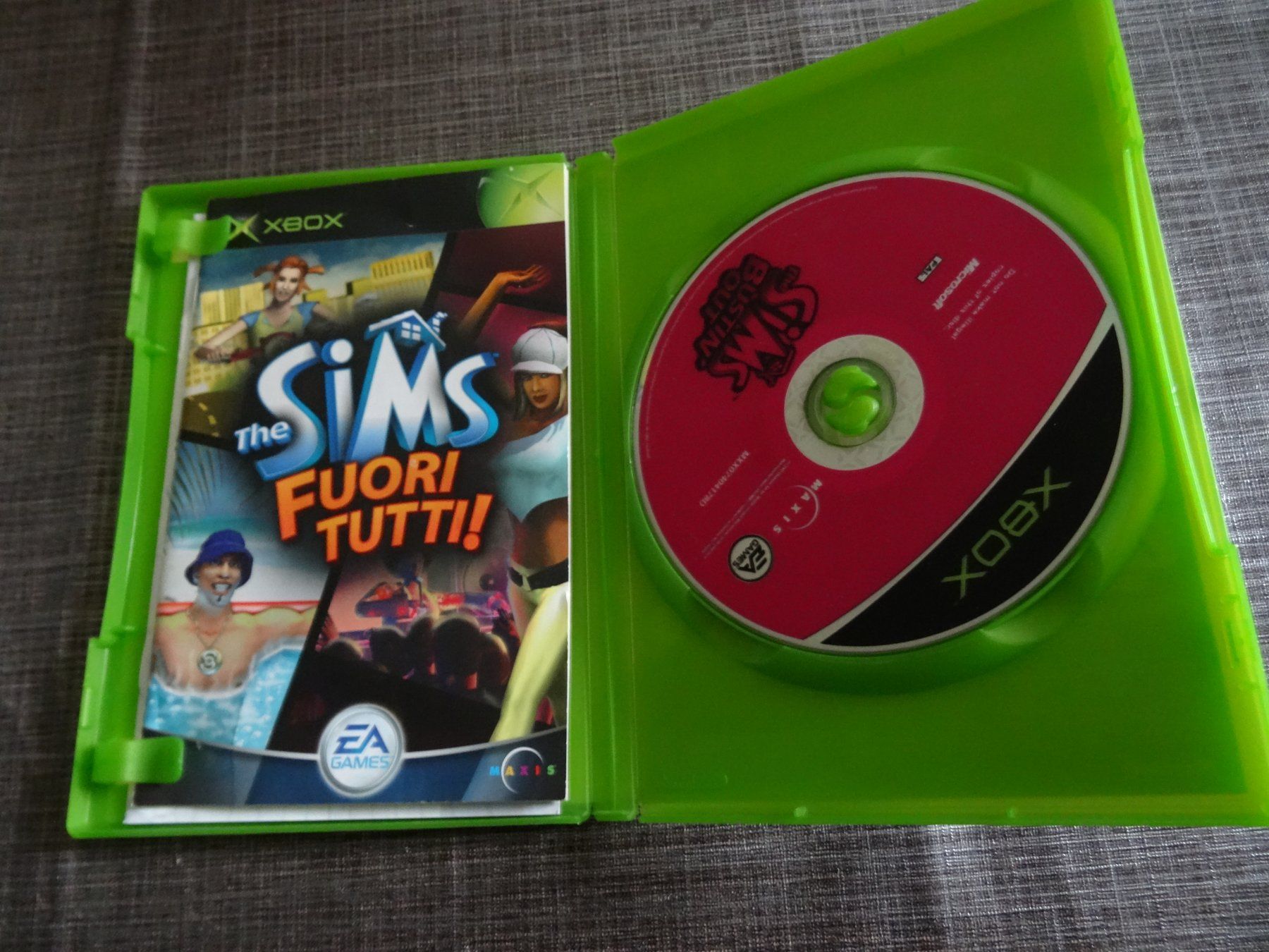 Spiele: The Sims Fuori Tutti Xbox Classic – Gebraucht aus Olten von Disc-Ausverkauf 1
