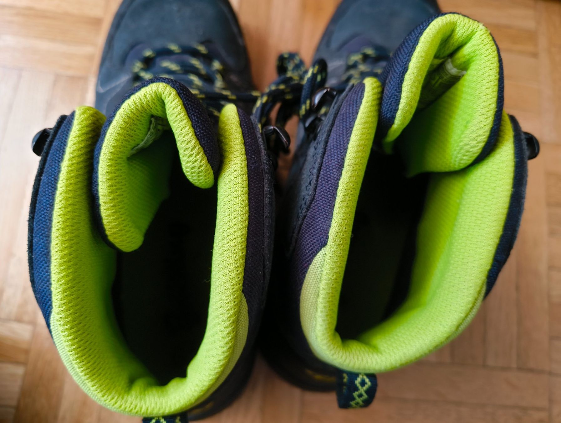 Scarpe per ragazzi: Wanderschuhe, Gr. 37 – Usato da St. Gallen venduto da curlygyal 2