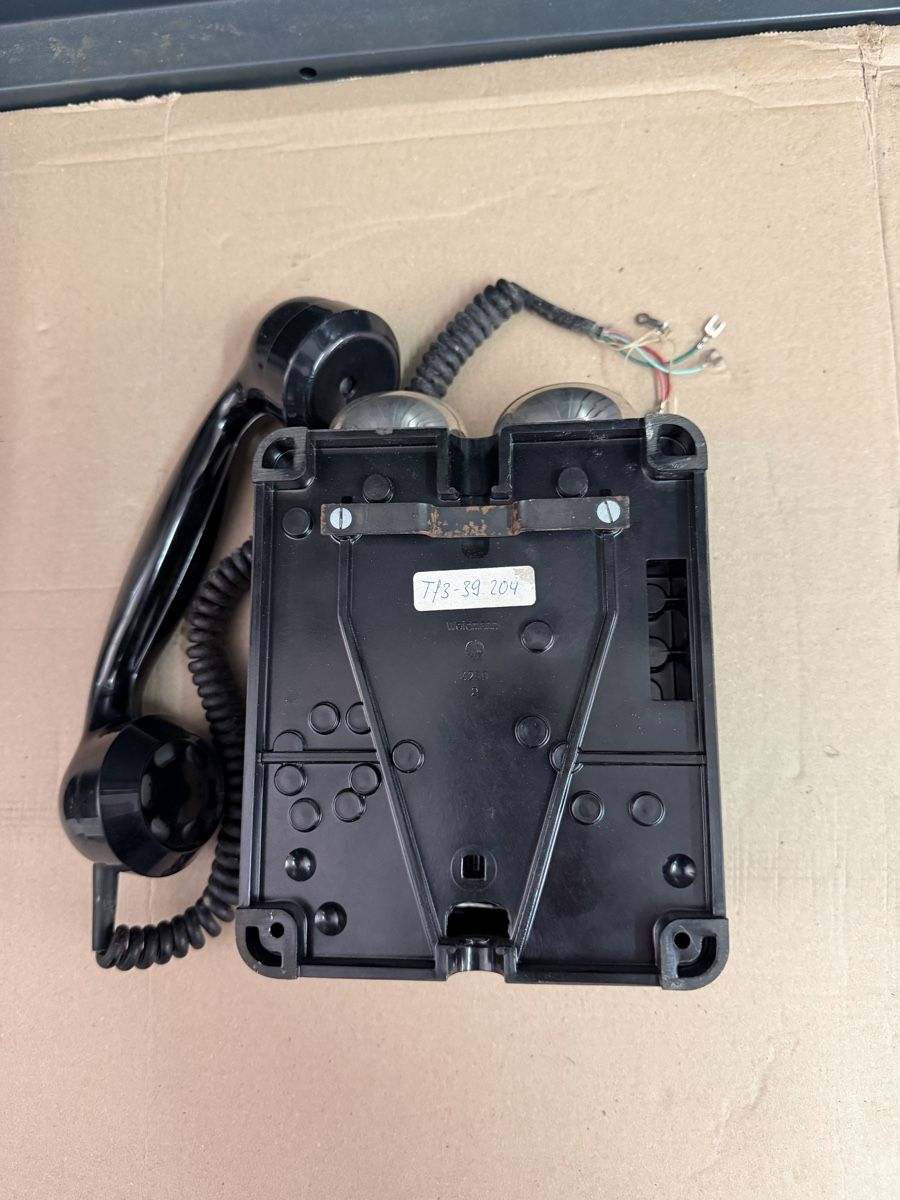 Téléphones: Altes Wählscheibentelefon schwarz mit Hörergabel – Défectueux à Kreuzlingen par Roller-Werkstatt 2