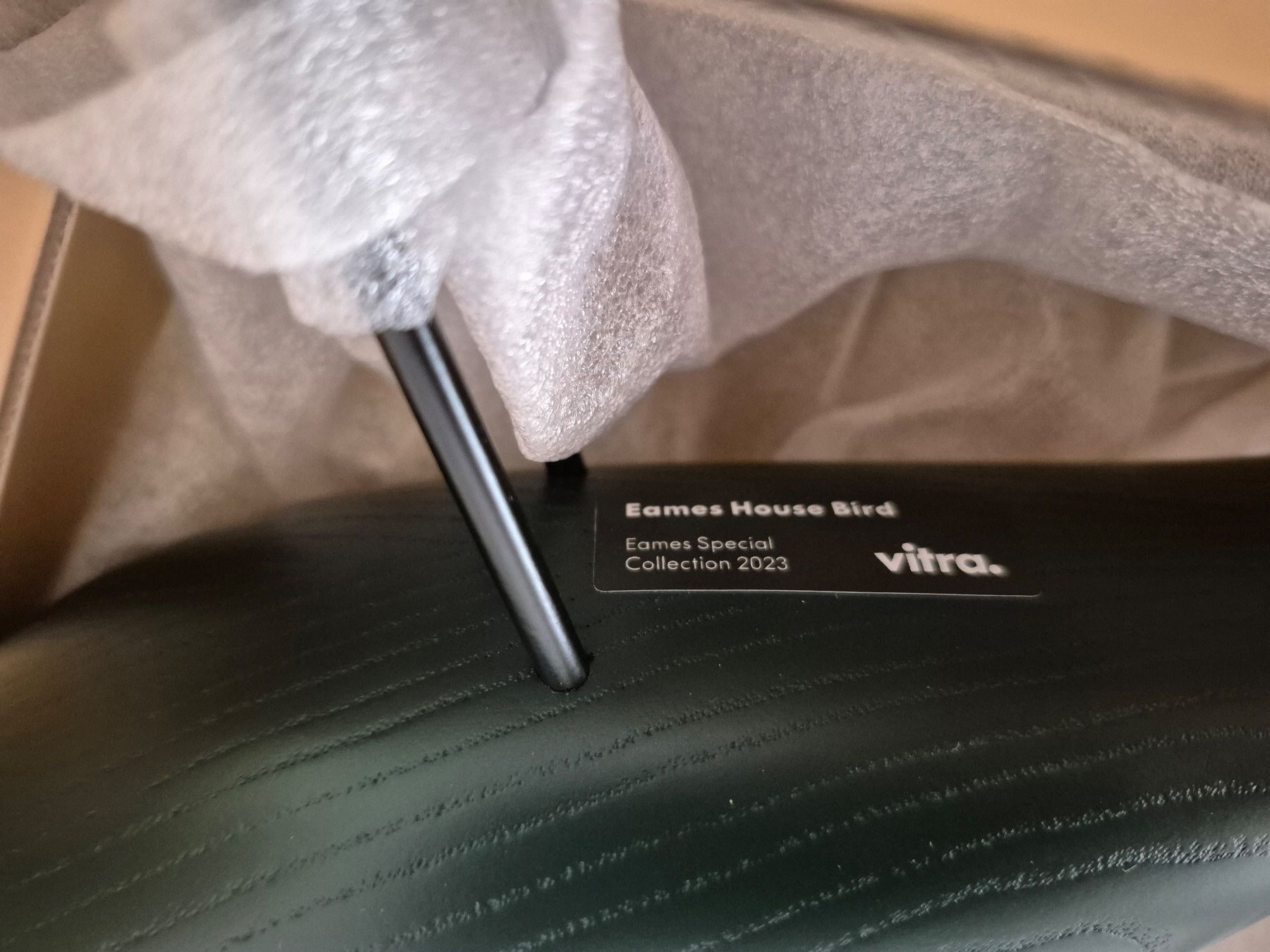 Vitra Figuren: VITRA Eames House Bird dark green – Neu und originalverpackt aus Hirschthal von edr567 1