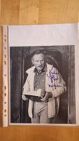 Julian Glover (James Bond), Original Autogramm auf Foto