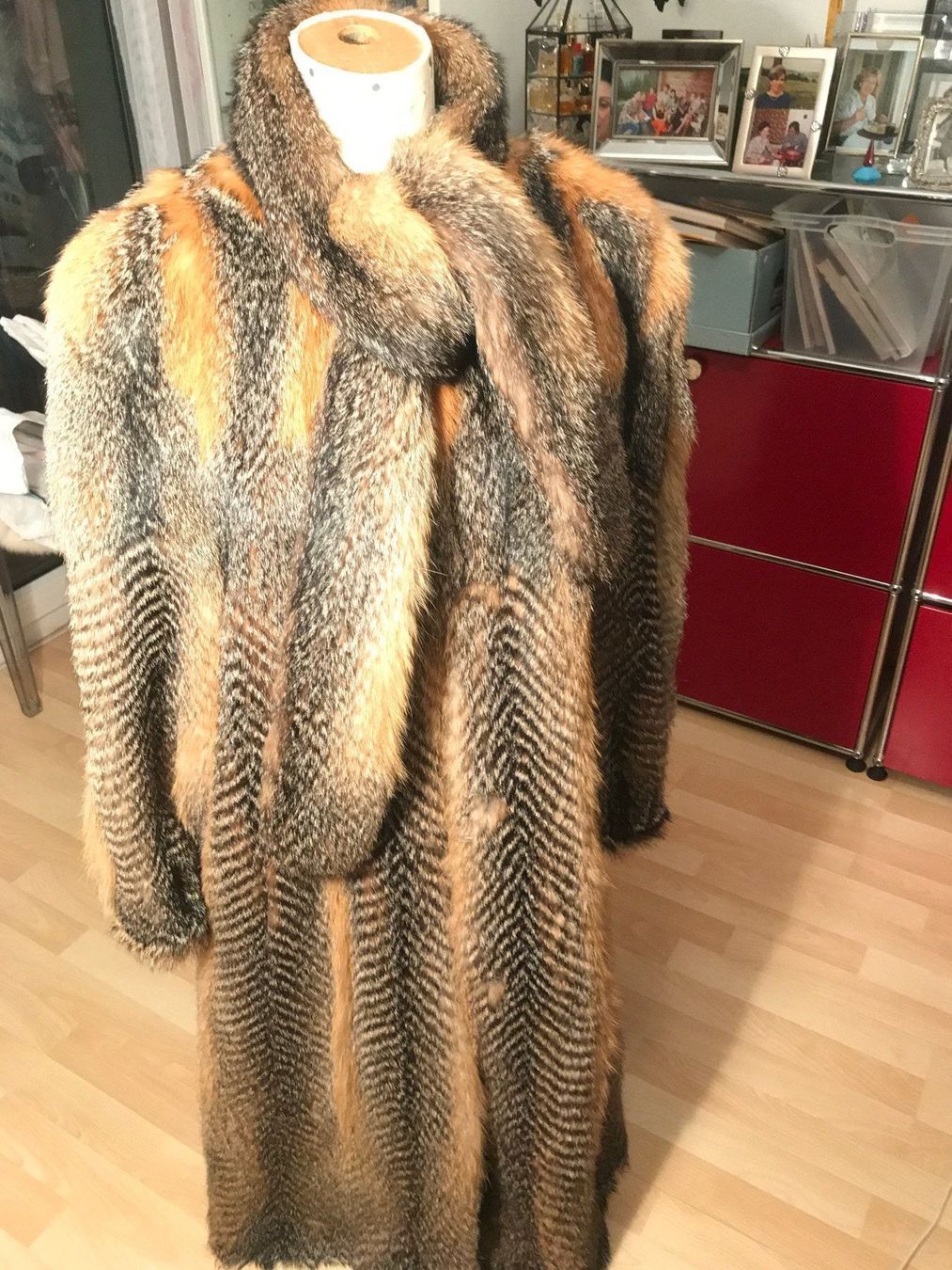 Cappotti: Pelzmantel Rotfuchs Grösse 38 – Usato da Chur venduto da montaqua