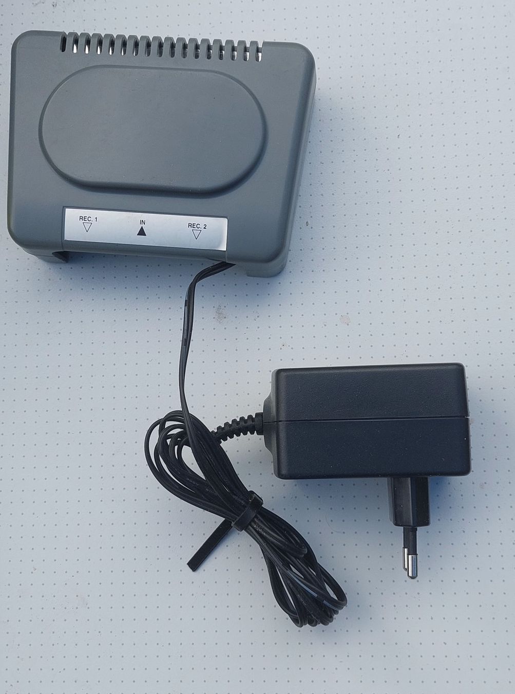 Technique de radiocom: Satanlage 1 Kabel 2 Anschlüsse – D'occasion à Bauma par rtvstr 2
