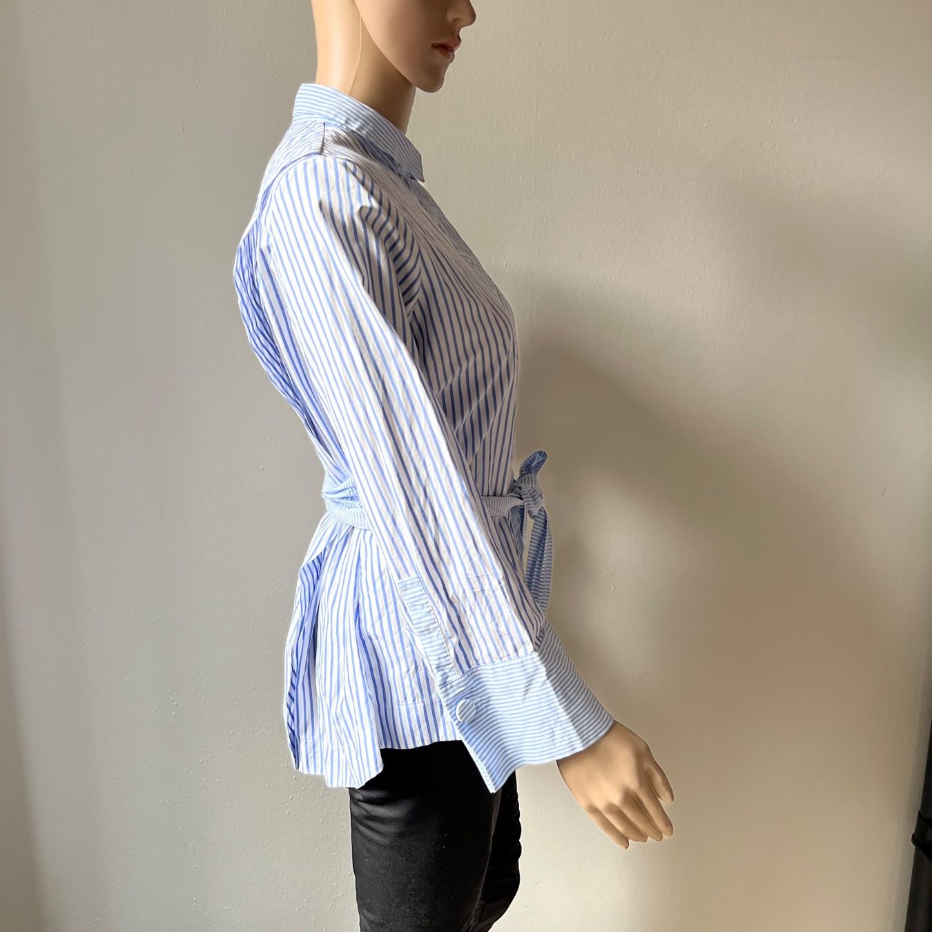 Camicette: UTERQÜE Bluse 🩵 – Usato da Zürich venduto da ClosetQueen 5