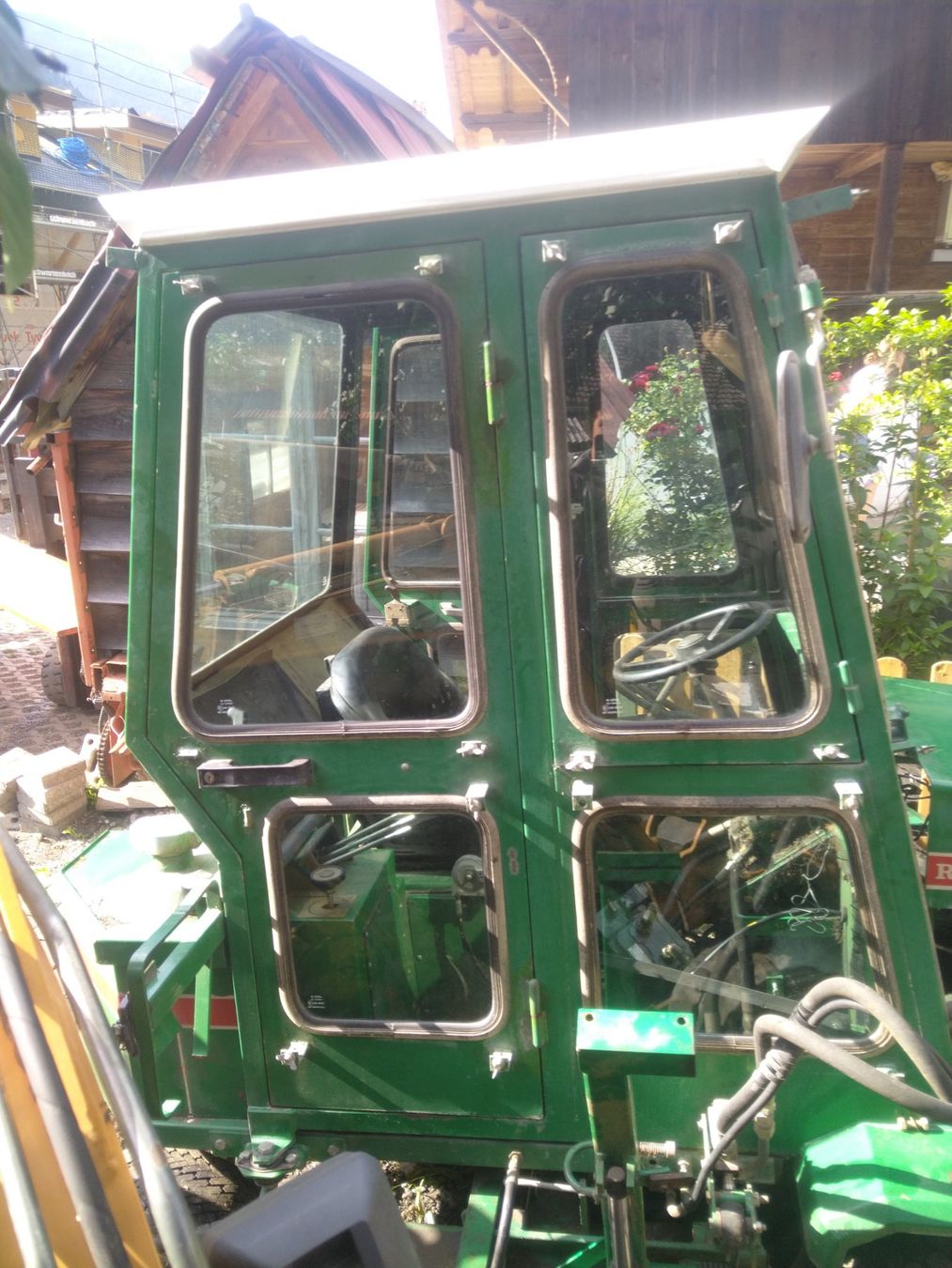 Trattori: Kabine für Bagger Traktor ect – Usato da Lauterbrunnen venduto da stasim95 1