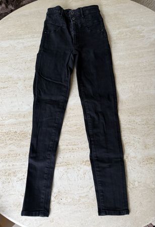 Guess Jeans