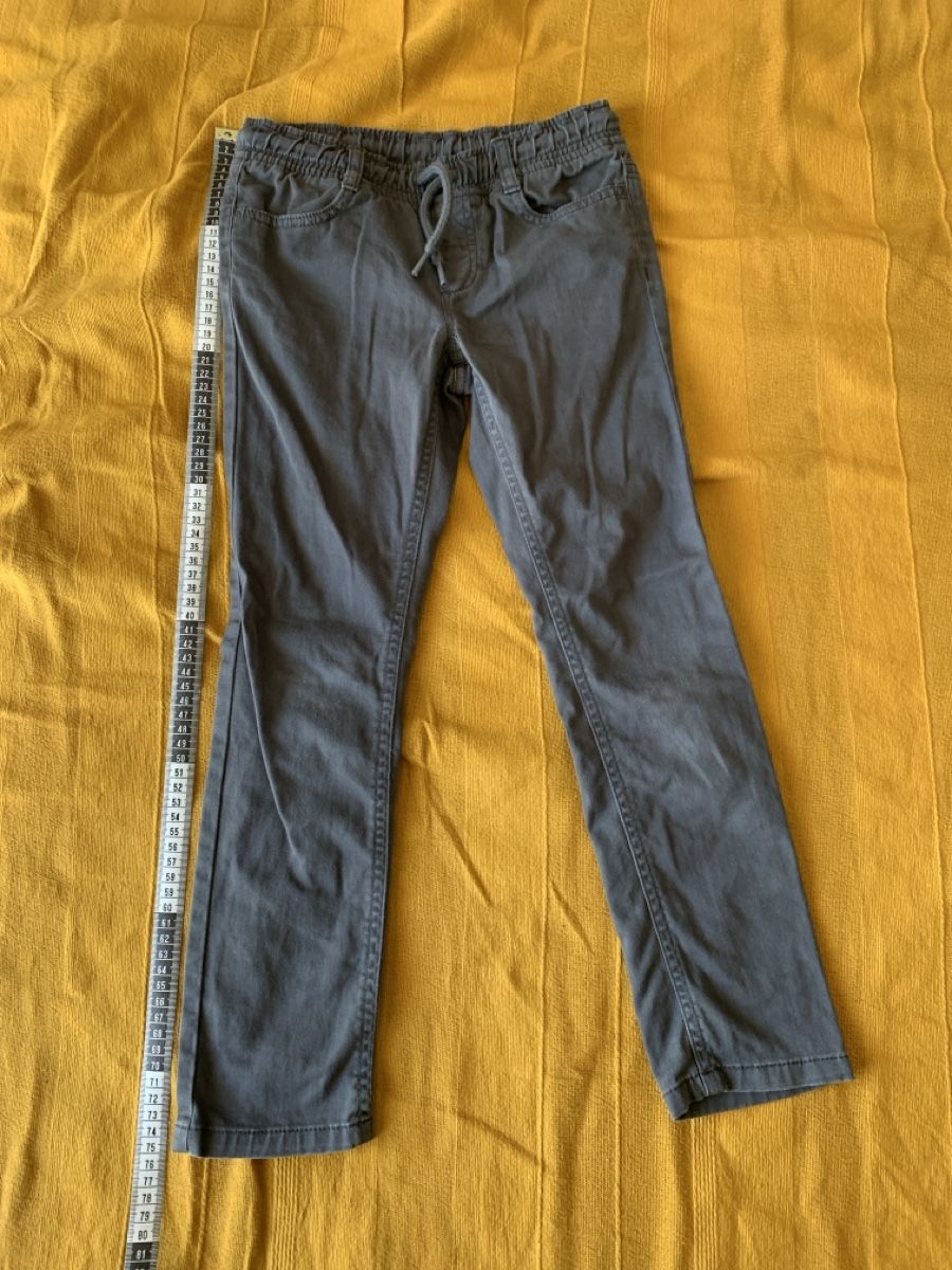 C&A Pantalons: Hose Gr. 128, grau – D'occasion à Winterthur par Samu-V