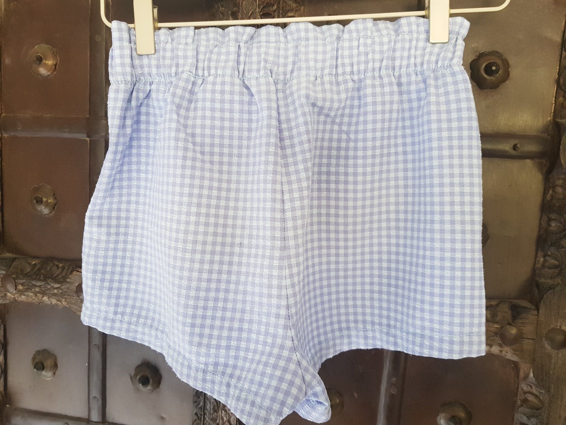 H&M Pantaloni: MÄDCHEN SHORTS VON H&M – Usato da Root venduto da LifestyleAccessoires 1