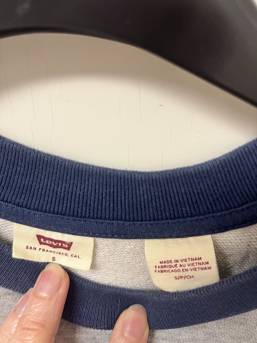 Levi's Maglioni & Felpe: Crop-Pullover Levi’s S – Usato da Teufenthal AG venduto da Nanahu 2