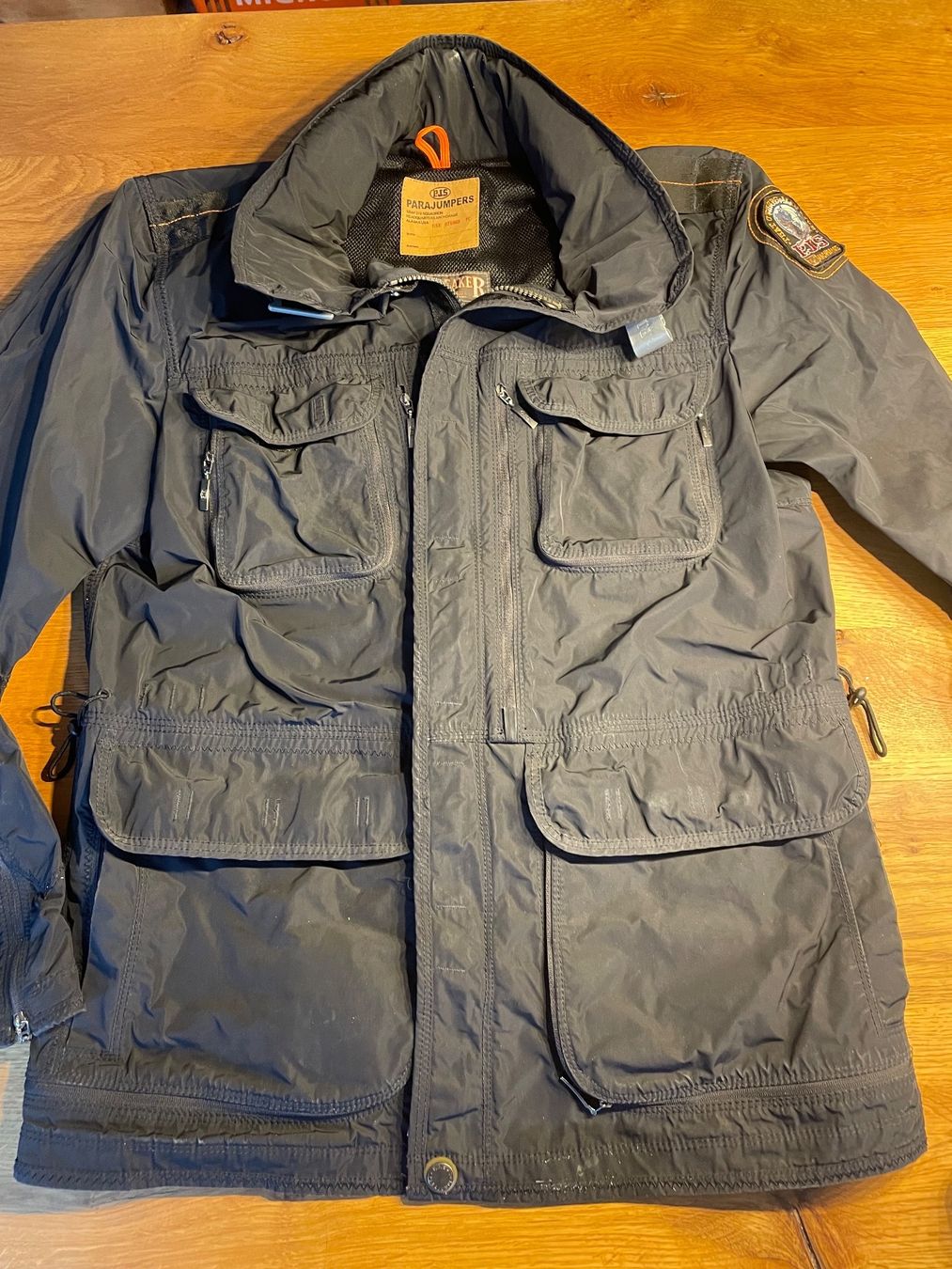 Parajumpers Jacken: PARAJUMPERS Windbreaker Grösse M – Gebraucht aus Schübelbach von markusae