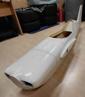 RC-Flugzeug Kunstflieger Rumpf mit Cockpithaube und Flügeln