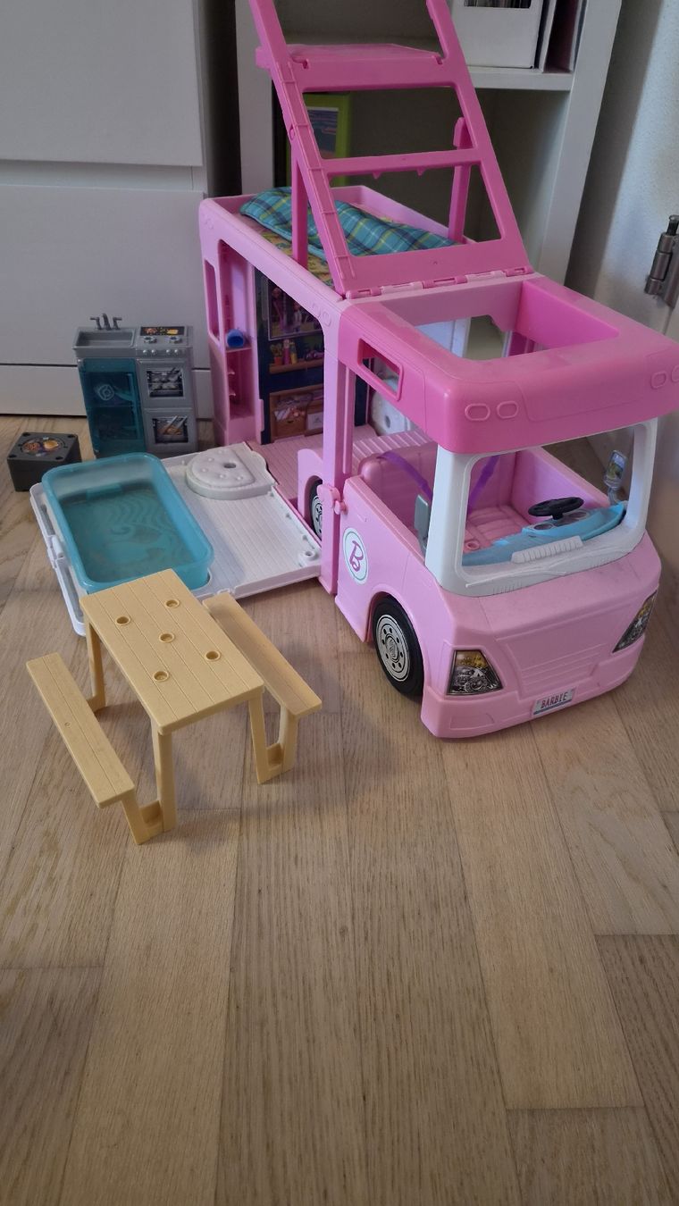 Spielzeuge: Barbie Puppen riesen SET – Gebraucht aus Obfelden von Luna90 6