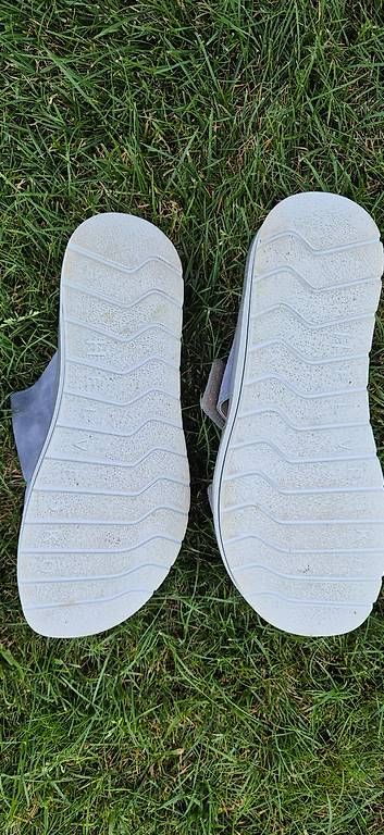 Helvesko Damenschuhe: Helvesko Pantolette Damen – Gebraucht aus Lengnau BE von Traari 2