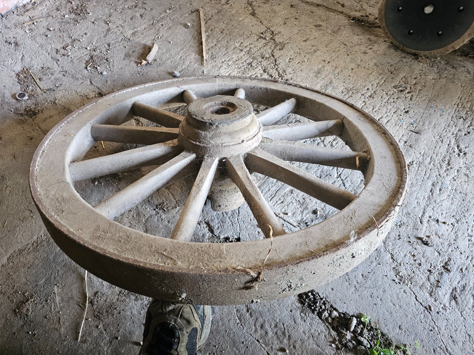 Tutte le decorazioni: roue à cercle en bois 83cm – Usato da Yvonand venduto da Li_poch 1
