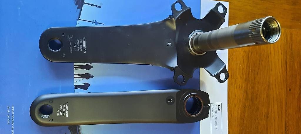 Pezzi di ricambio: Shimano Ultegra R8100 Manivelle  – Usato da Neuchâtel venduto da phi_fb5p