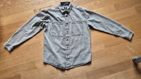 FSBN Hemd Grau Oversized Look Grösse M - Top Zustand!