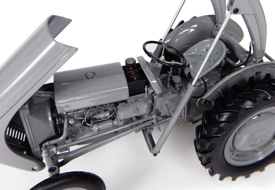 Kit di modellismo & Modellini statici: 1:16 Ferguson TEA-20 mit Frontloader – Nuovo e nell'imballaggio originale da Affoltern am Albis venduto da Modellshop-8910 1