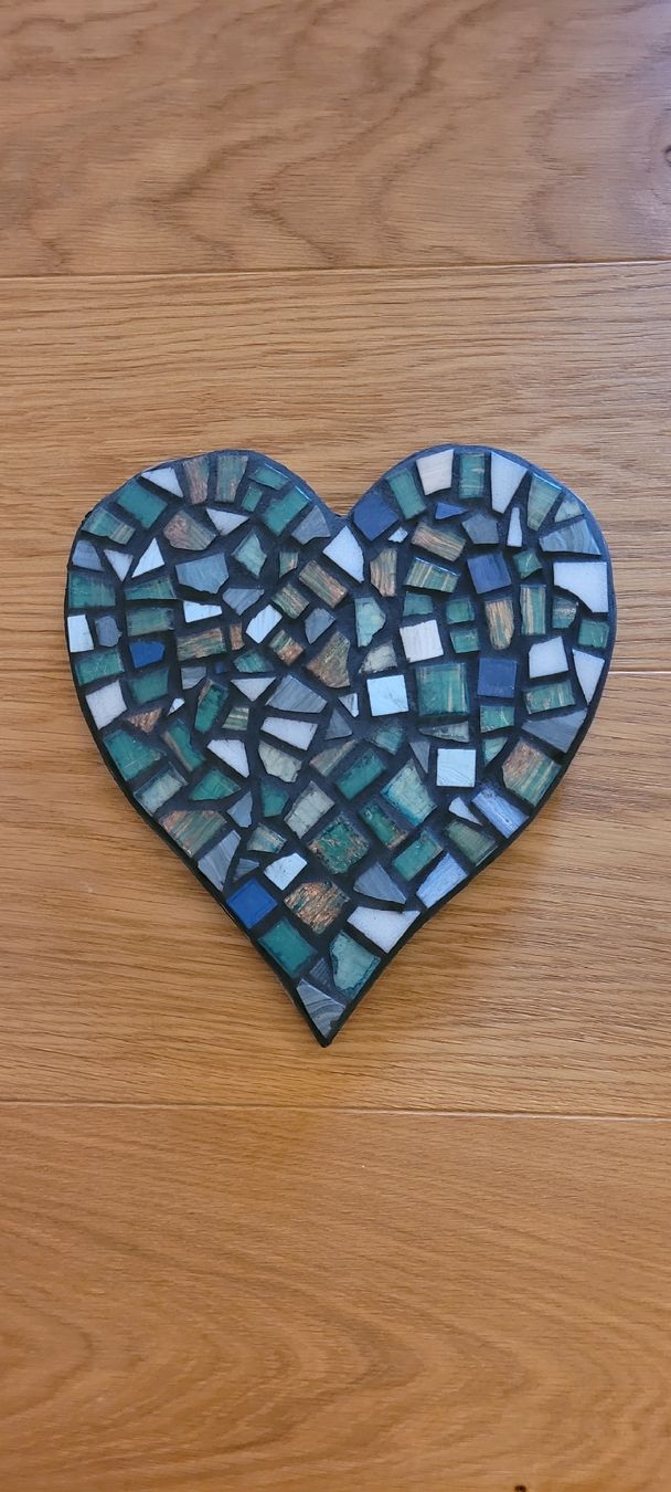 Alle Dekorationen: Mosaik Herz – Gebraucht aus St. Gallenkappel von mytimes