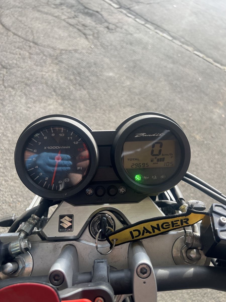 Suzuki Strada: Suzuki Bandit 650 – Difettoso da Basel venduto da Hanniball89 1