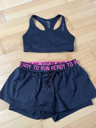 Reebok Sportset schwarz pink Grösse XS guter Zustand