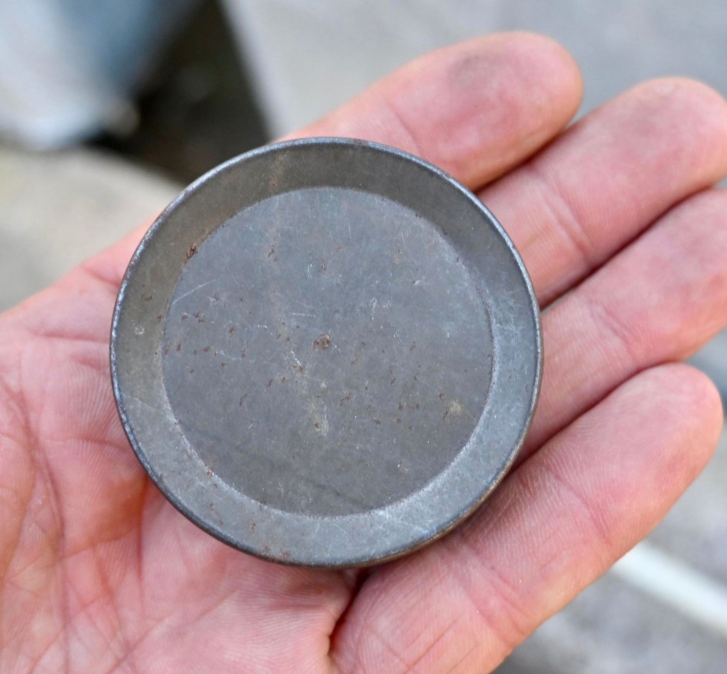 Dosen: kleine antike BLECHDOSE Lanolin - Creme DURCHMESSER 5CM – Gebraucht aus Pfaffhausen von mono_rec 3