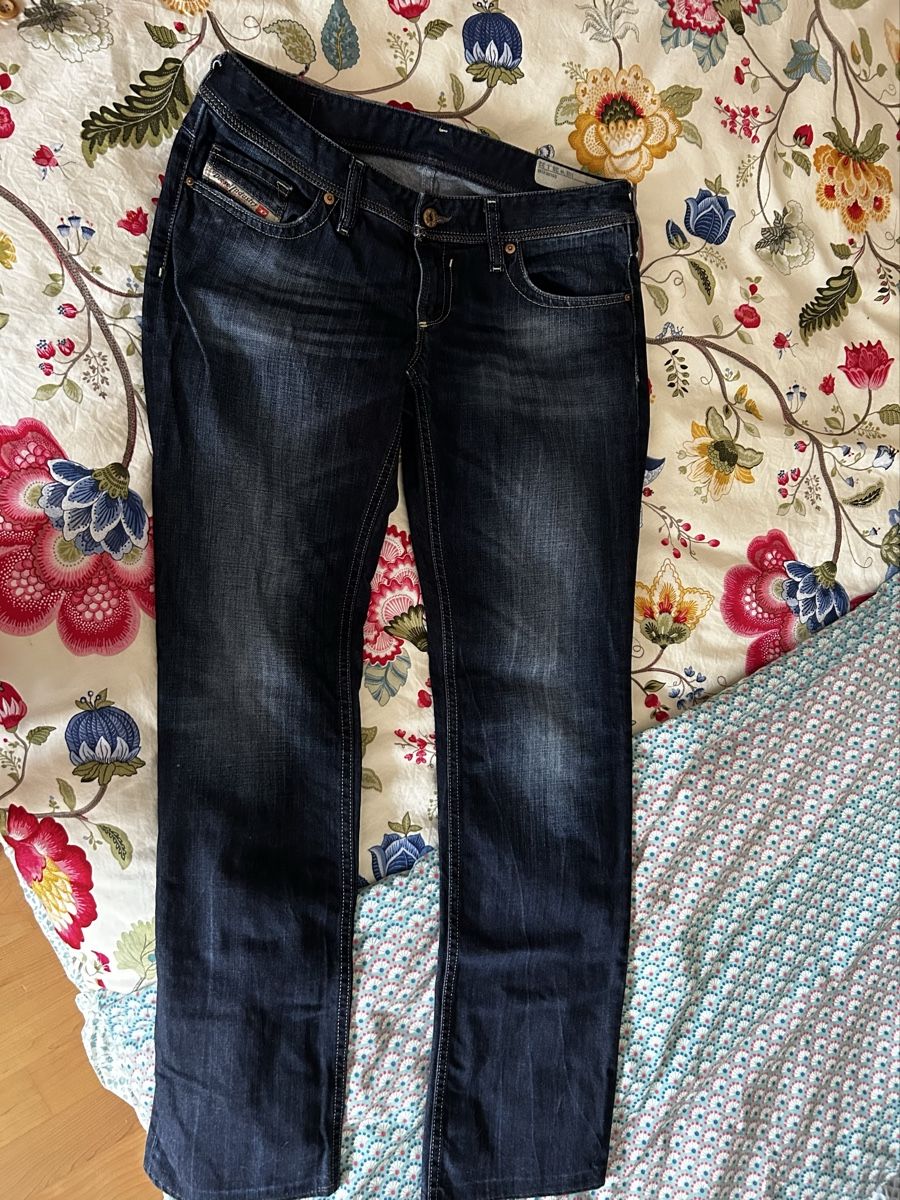 Diesel Jeans: Diesel Jeans Grösse 28/Länge 30 – Usato da Winterthur venduto da Sunshineandrain