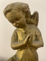 Gibs-Engel Figur goldfarben kniend mit Flügel