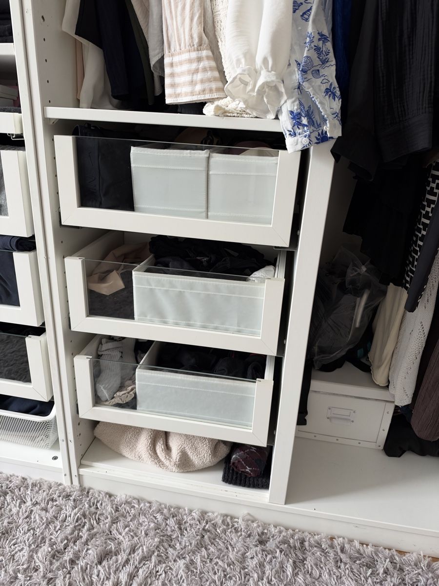 Armadi: IKEA KOMPLEMENT Trenner weiss ohne Schubalden – Usato da Staufen venduto da sarinaluescher