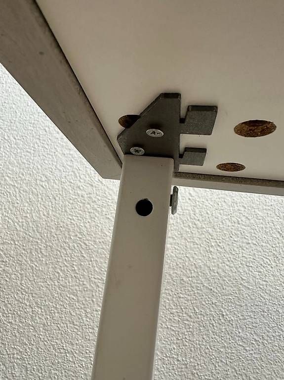 Comodini: LED Leuchttisch mit Milchglasplatte – Usato da Obernau venduto da Arche_Noah_Brocki 6