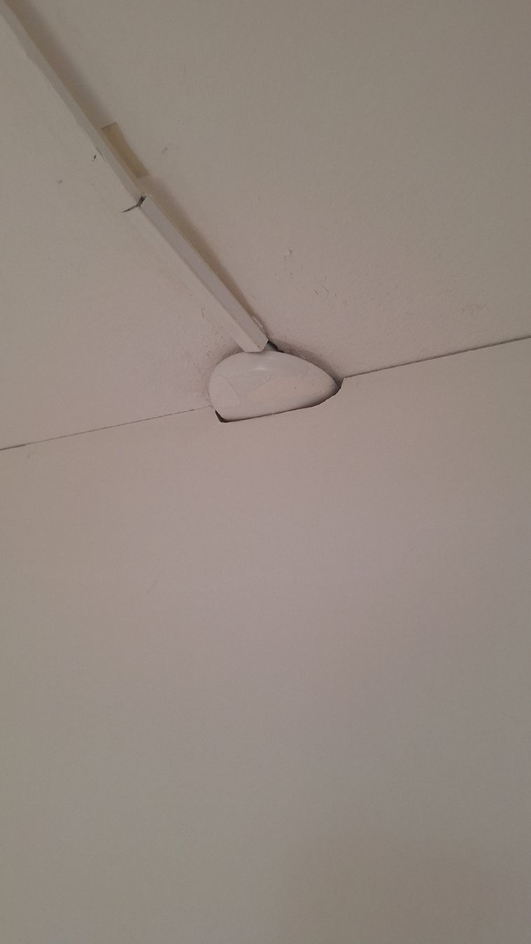 Plateaux: Trennwand 6 x MDF Platten, weiss gestrichen – D'occasion à Dübendorf par Doby 1