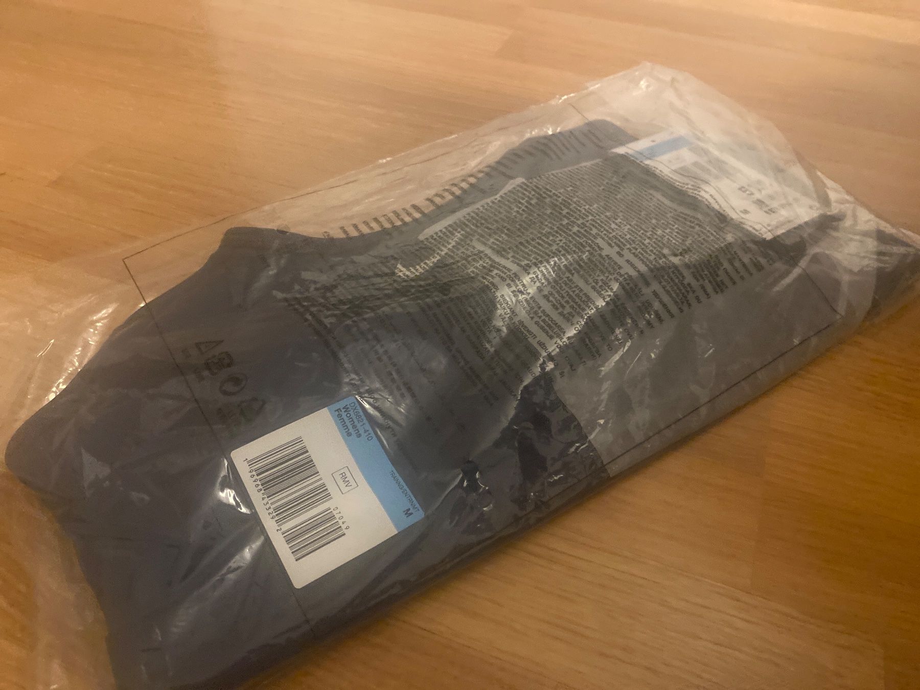 Nike Top: Nike Sort BH – Nuovo e nell'imballaggio originale da Hinterkappelen venduto da Galakas 1