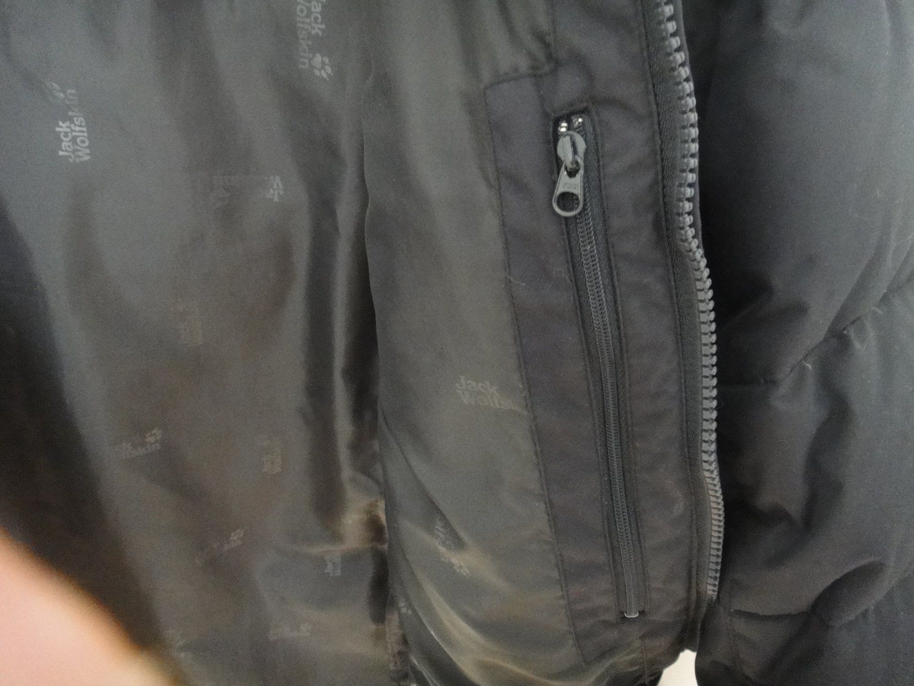 Jack Wolfskin Vestes: Jack Wolfskin Daunenjacke – D'occasion à Basel par Deutsch 4