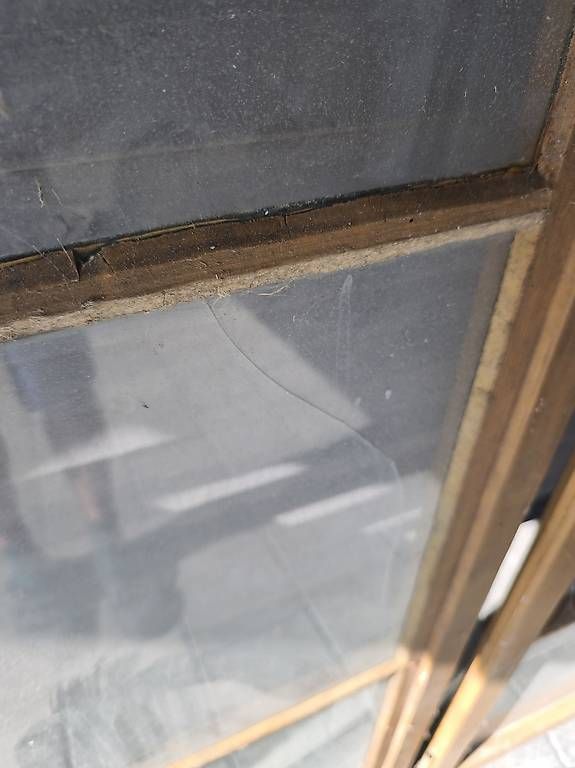 Fenêtres: Fenster – D'occasion à Oberbipp par MMZO