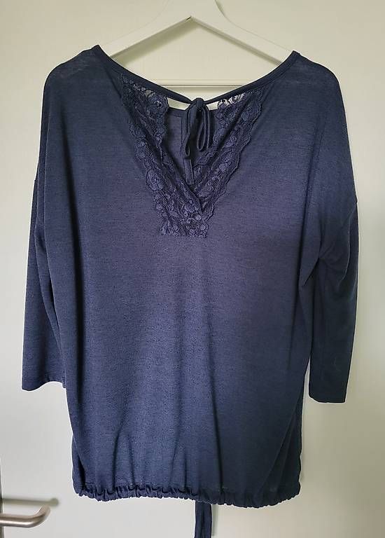 Lotti di vestiti: 3 Shirts – Usato da Lohn SH venduto da Svalmi 2
