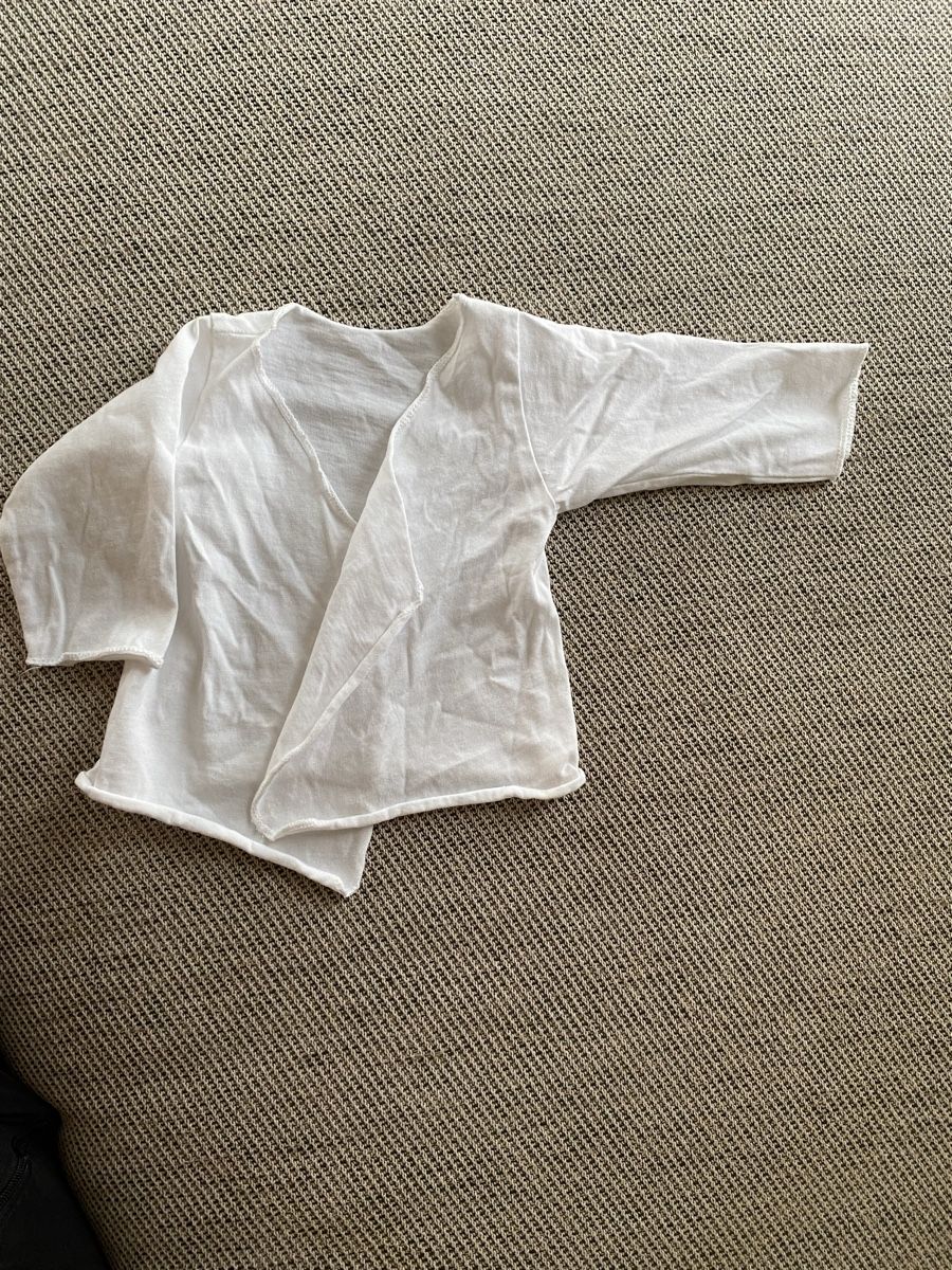 Pulls et sweat-shirts: Sommerweste Newborn – Neuf (Voir description) à Zürich par emw_cpq8