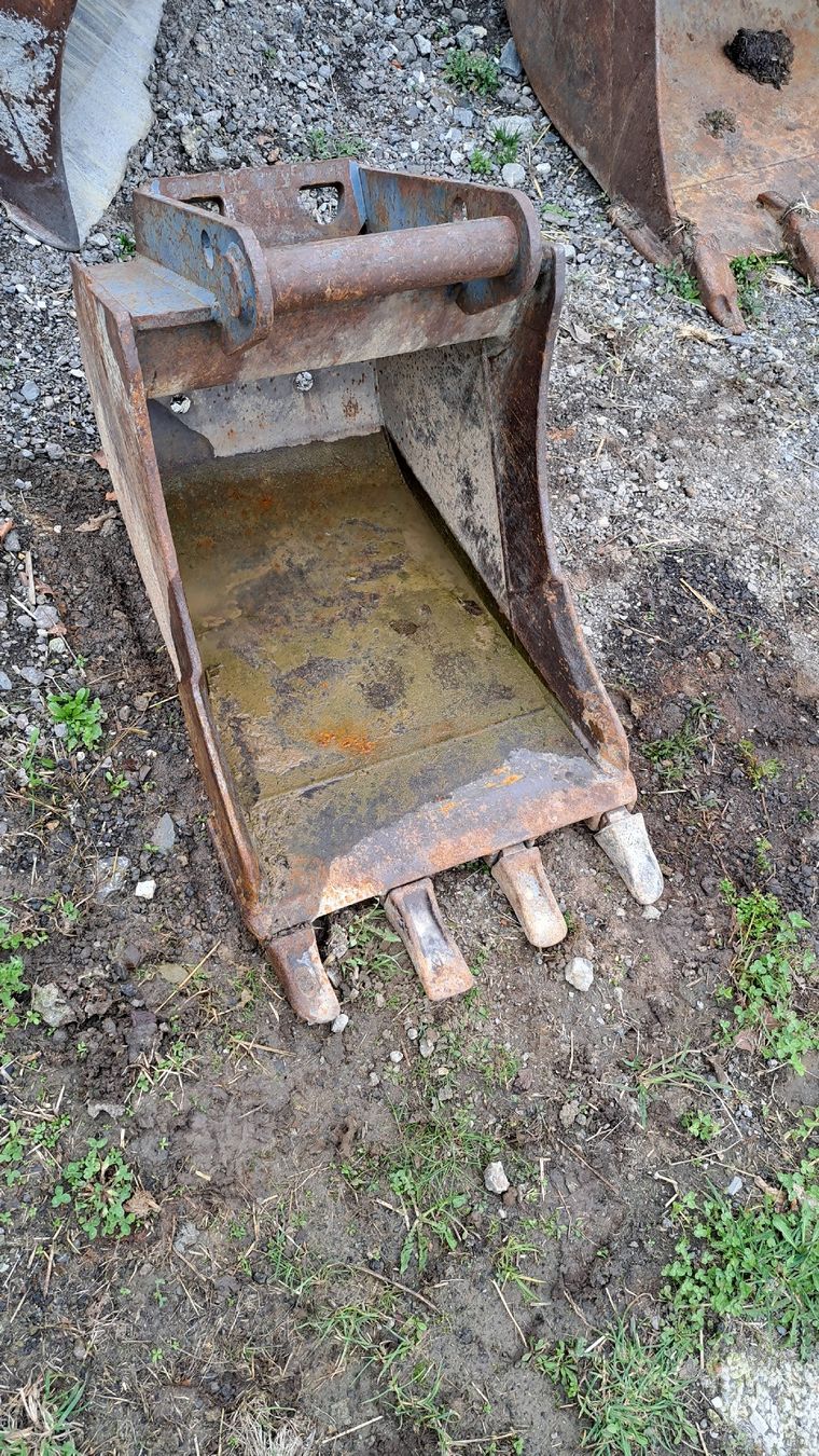 Escavatori: Bagger Tieflöffel 600mm – Usato da Schwyz venduto da Arion014