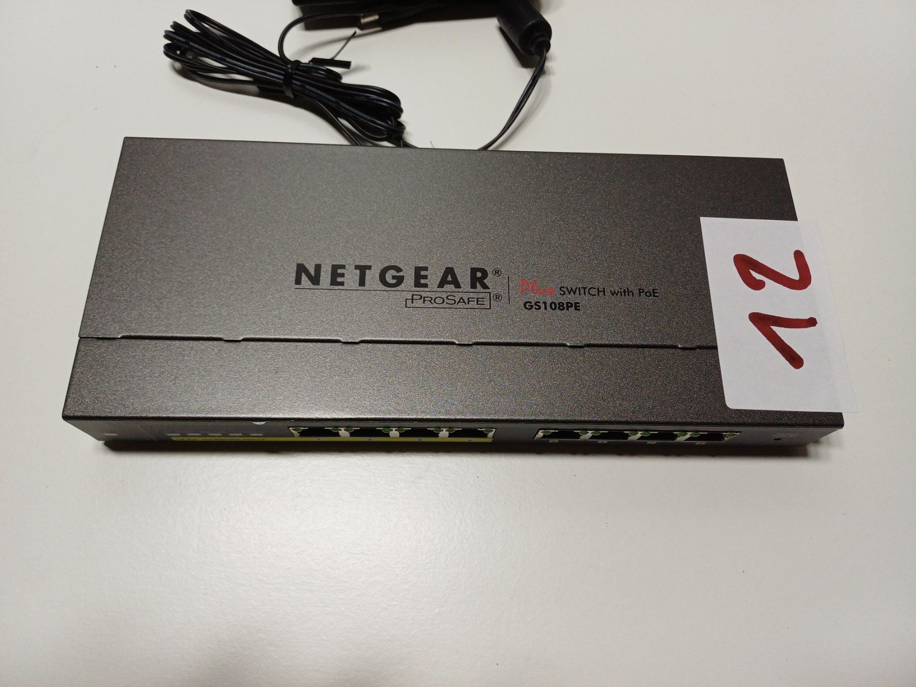 Hub & Switch: Netgear Prosafe GS108PE – Usato da Gümligen venduto da Pogu1