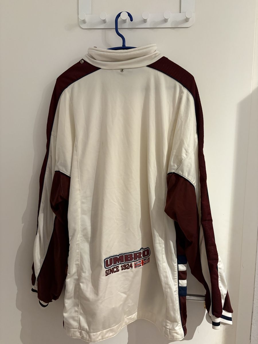 Umbro Giacche: Umbro Vintage Jacke – Usato da Möhlin venduto da Seriii 1