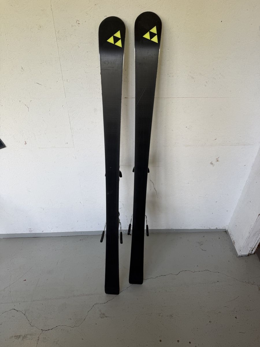 Fischer Sci: Fischer RC4 Worldcup GS 140 cm mit Bindung – Usato da Gurmels venduto da SwissShop21 4