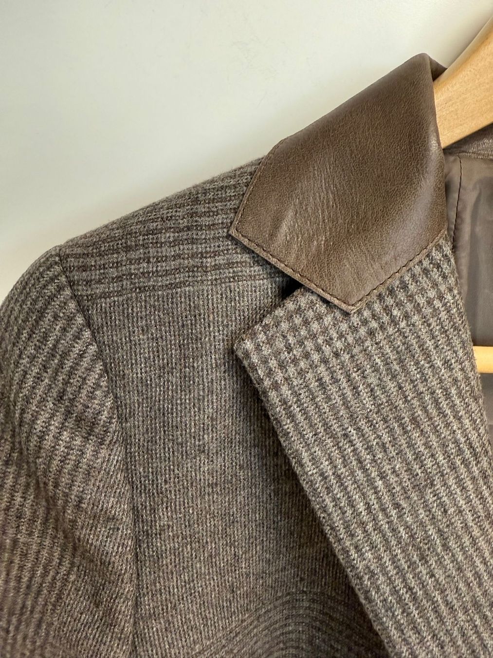 Akris Giacche: Akris Blazer Damen Gr. 42 - 100% Wolle – Nuovo (secondo la descrizione) da Frauenfeld venduto da LIL_NA 4