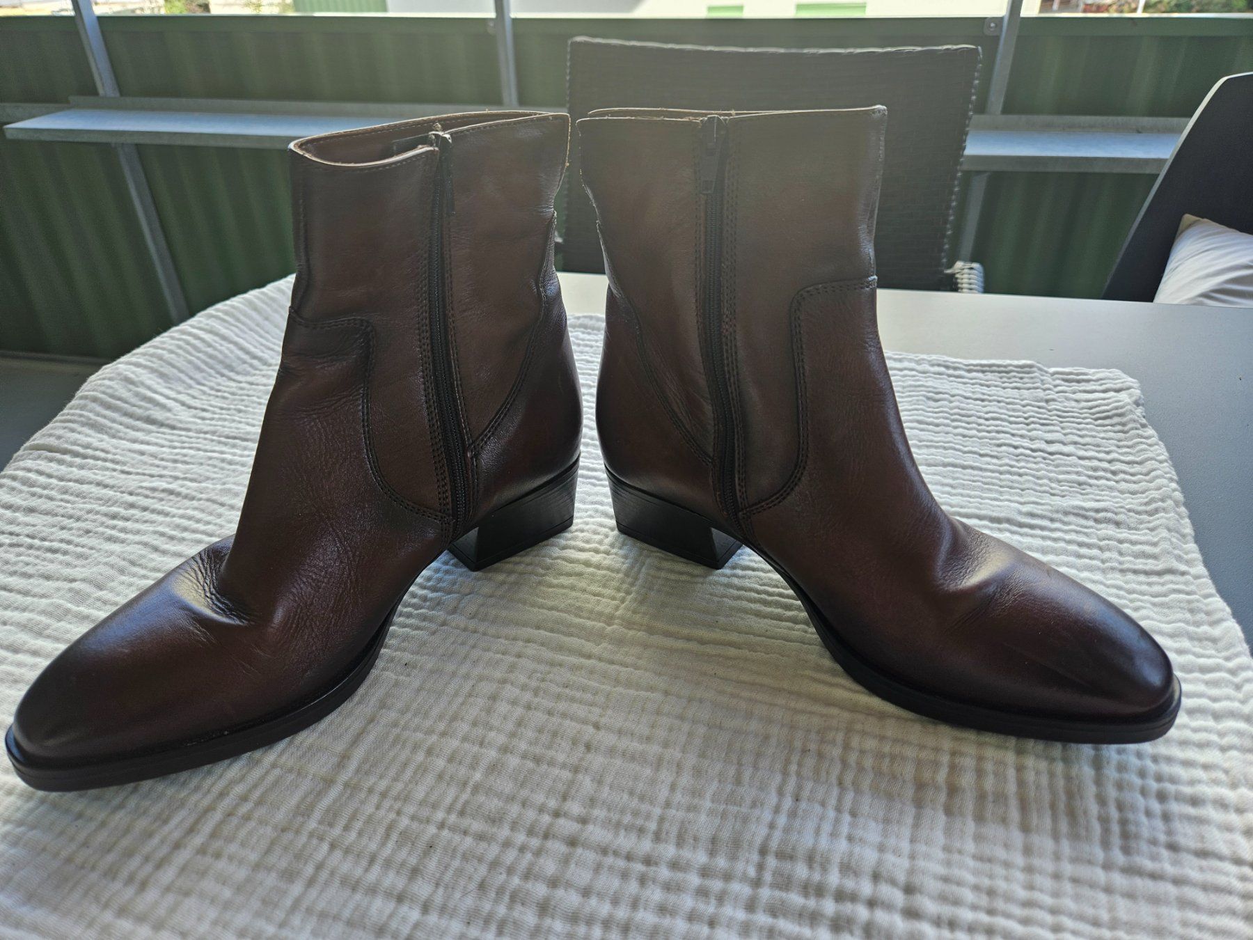 Chaussures femmes: Stiefelette – D'occasion à Basel par wurzelstein 1