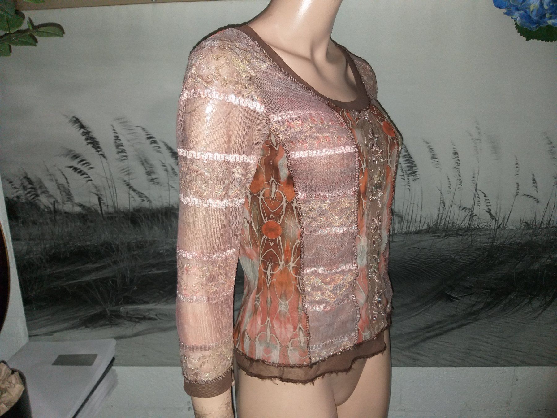 T-shirt: Pull VANGO  Taille / Grosse M (3) – Usato da Cossonay-ville venduto da Super-Price-Quality 4