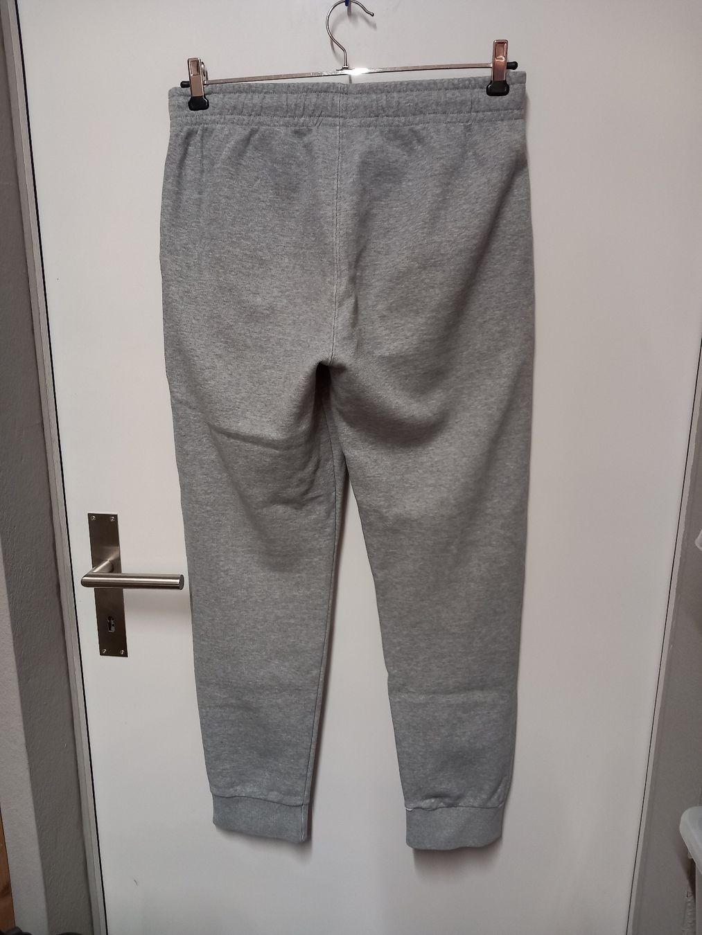 Champion Hosen: Champion Trainerhose Gr.S – Gebraucht aus Merligen von muss_haben 1