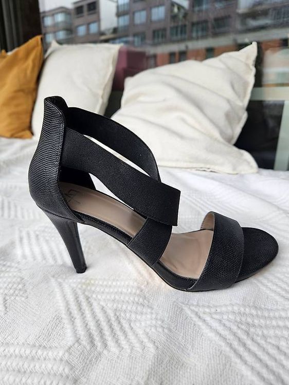 Schwarze offene High Heels Grösse 39 3