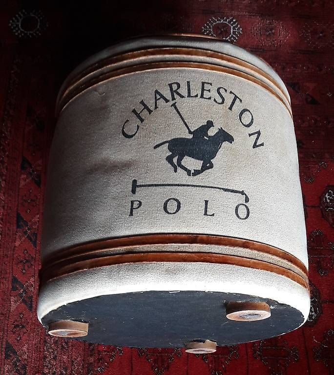Tabourets: Antiker "Charleston Pouf" – D'occasion à Sigriswil par 11p_9psj 3
