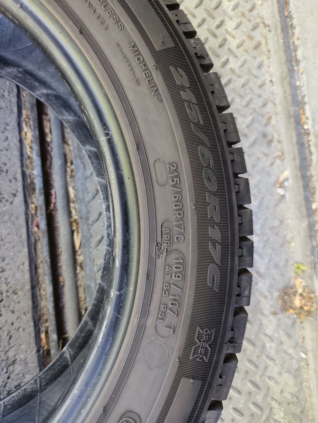 Michelin Pneumatici & Ruote complete: 215/60-17C Sommerreifen – Nuovo (secondo la descrizione) da Dussnang venduto da Rusti1 2