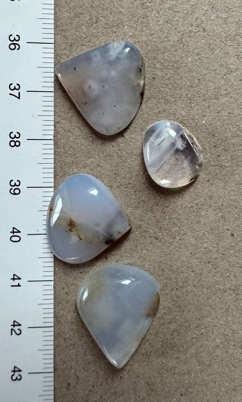 Pietre preziose: Calzedon.  Cabochons  top Sammlung.  wunder  schön poliert – Nuovo e nell'imballaggio originale da Leuggern venduto da gemshow 5