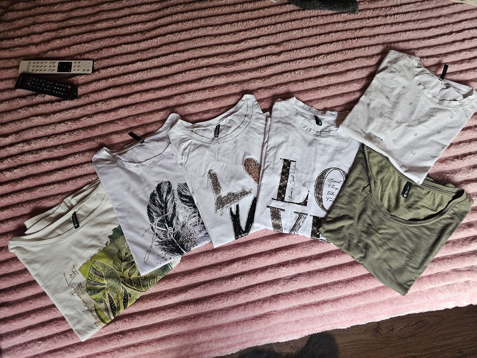 Lotti di vestiti: Kleiderpaket M/L  – Usato da Mörel venduto da camasaro